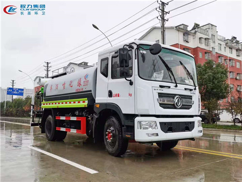 現(xiàn)車！現(xiàn)車！現(xiàn)車！東風(fēng)D9灑水車圖片參數(shù)介紹