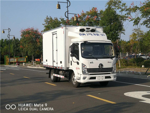 陜汽輕卡徳龍K3000國(guó)六濰柴130馬力冷藏車符合國(guó)家新規(guī)，現(xiàn)車多多，藍(lán)牌車的首選