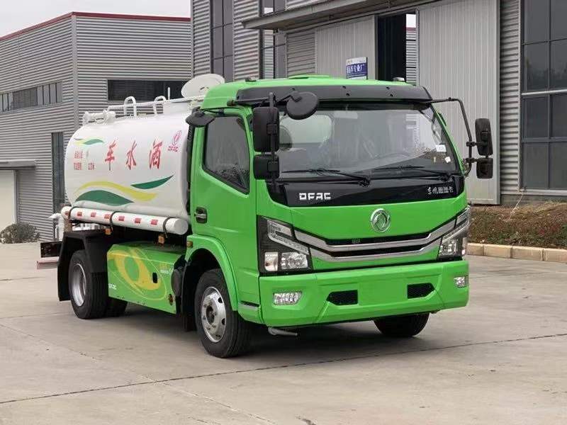 6.8噸東風LNG、CNG灑水車介紹