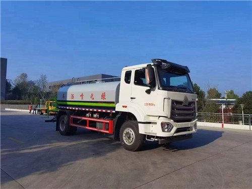 國六重汽豪沃14方綠化噴灑車