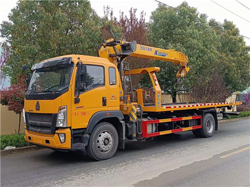 國(guó)六重汽豪沃G5X56帶吊清障車(chē) (1).jpg