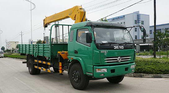 東風(fēng)多利卡隨車起重運輸車